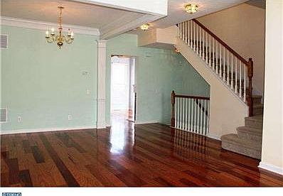 5th image of 131 Hudson Dr