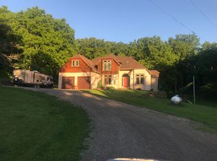 3495 Hunter Hollow Rd, Dodgeville, WI 53533