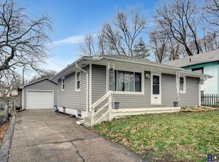 4911 Hillside St, Lincoln, NE 68506
