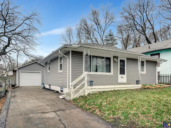 4911 Hillside St, Lincoln, NE 68506