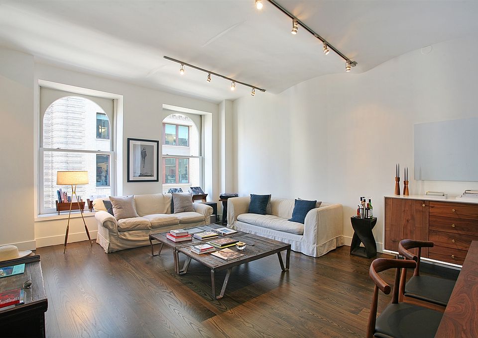 1st image of 4 W 16th St APT 8A