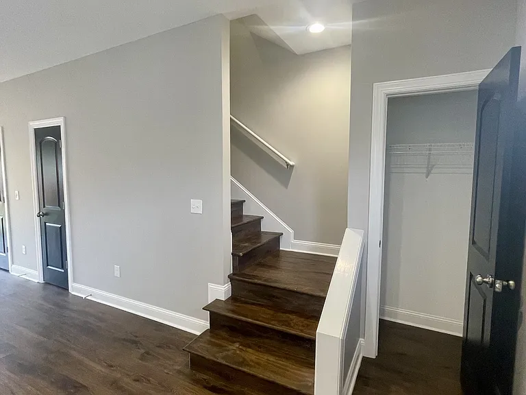 105 Emanuel Ct #1 — Photo 12