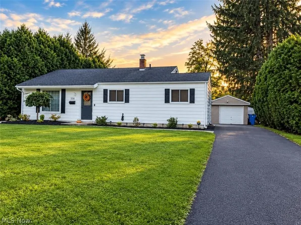 330 Cynthia Dr, Chardon, OH 44024