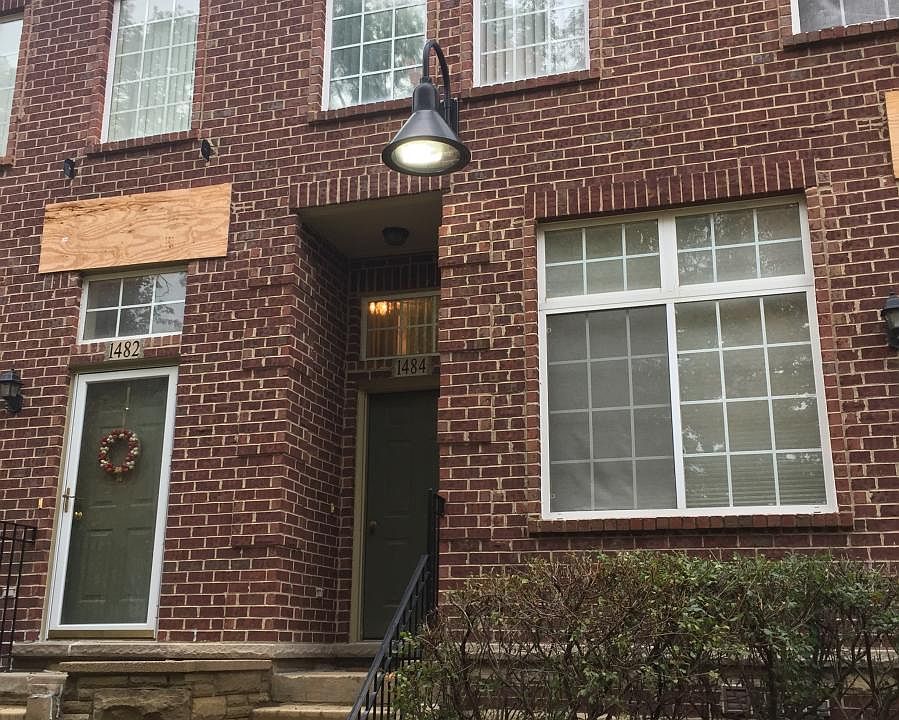 1st image of 1484 Crimson Way
