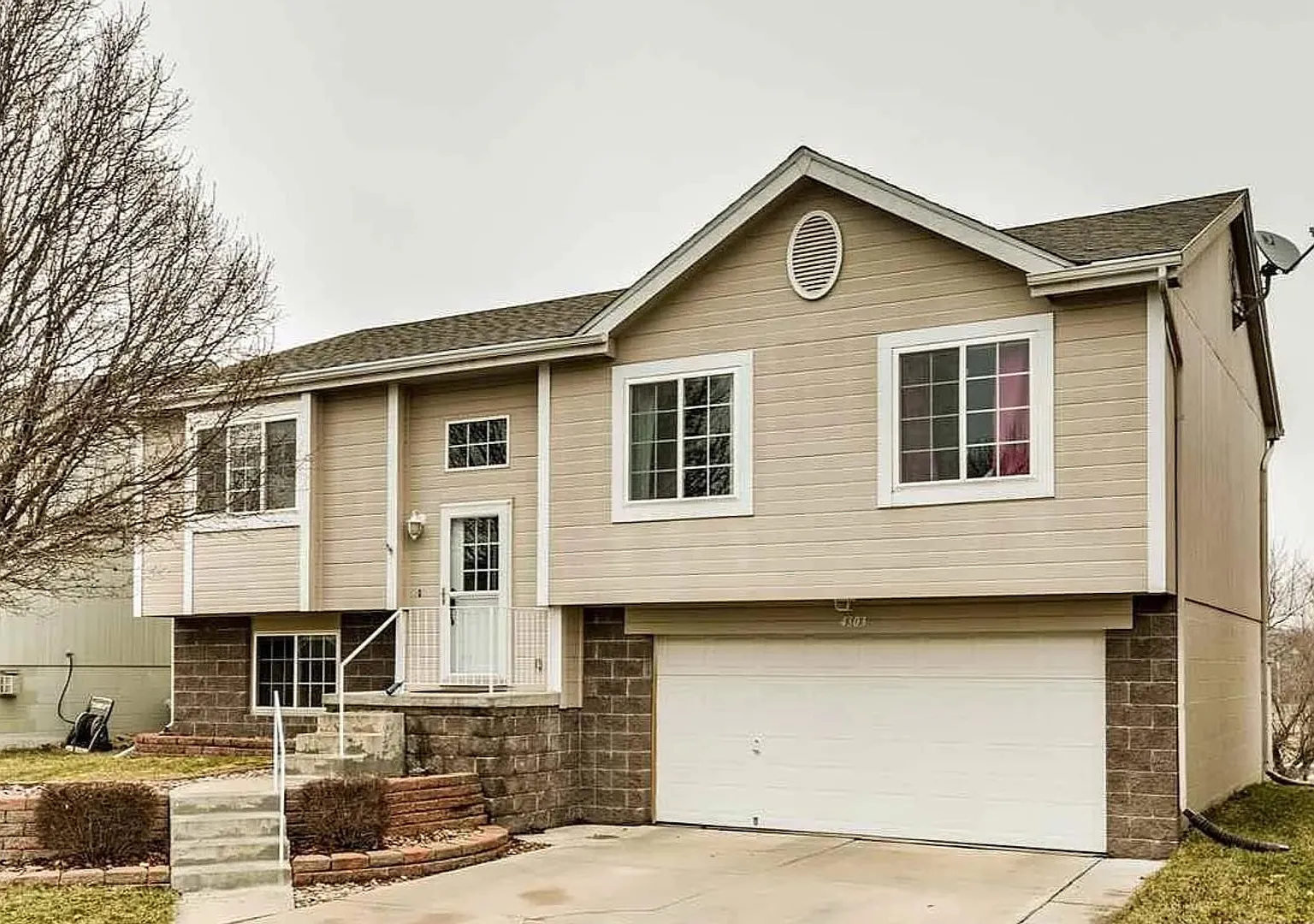 Private Quail Run Rental with Walkout Basement & No Backyard Neighbors! — Photo 1