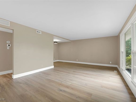 4th image of 3412 Atterbury St
