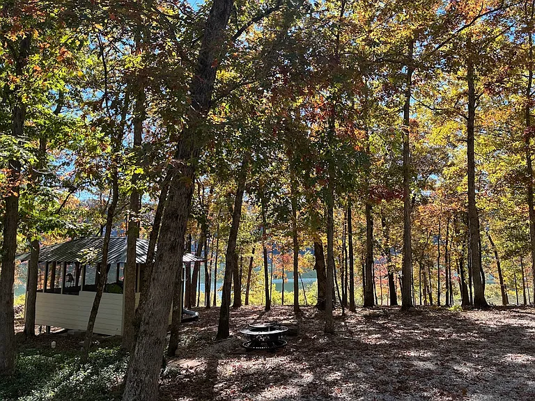 300 Meacham Ln — Photo 11