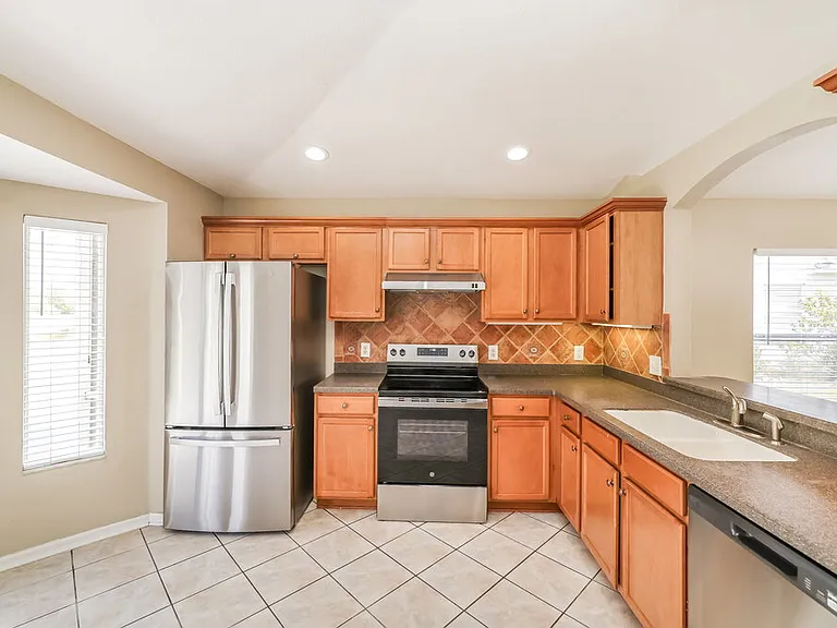12704 Evington Point Dr — Photo 6