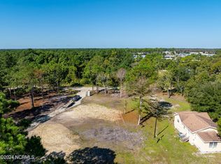 1166 Ccc Rd, Sneads Ferry, NC 28460