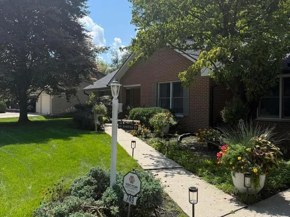 749 Harding Rd, Marion, OH 43302