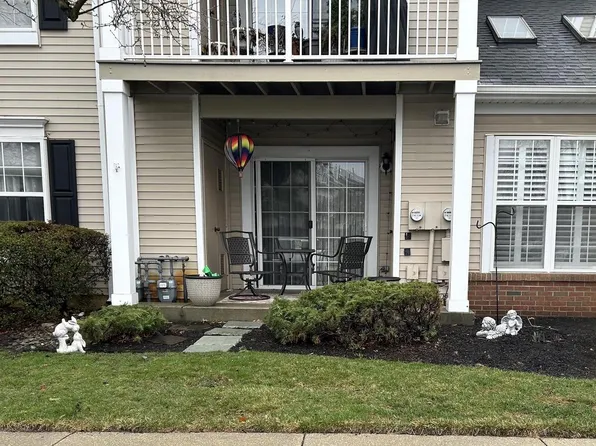 3607 Saxony Dr, Mount Laurel, NJ 08054