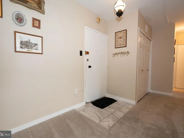 7900 Old York Rd APT 704B, Elkins Park, PA 19027