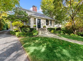 882 Church Rd, Lake Forest, IL 60045