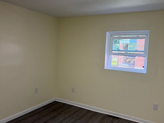 2nd image of 1400 Maryland Ave APT 2