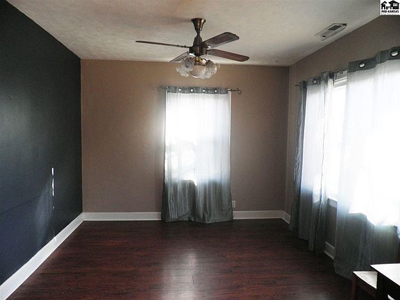 3rd image of 1214 N Orchard Ave