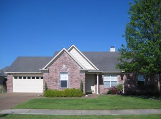 1383 River Ridge Dr, Collierville, TN 38017