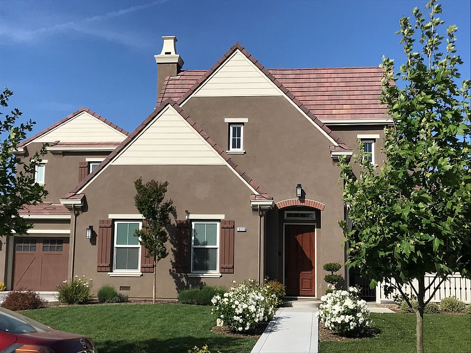 1st image of 19050 Clayton Ave