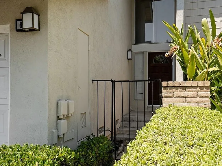 6 Glenhurst — Photo 3