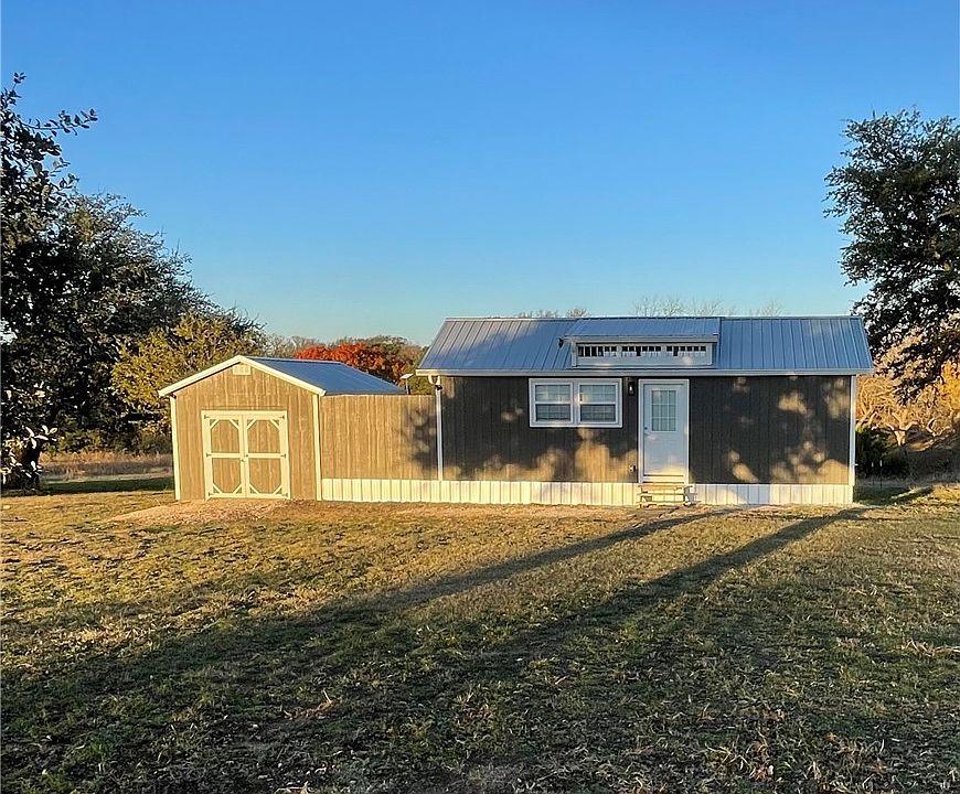 1st image of 110 Guadalupe Dr