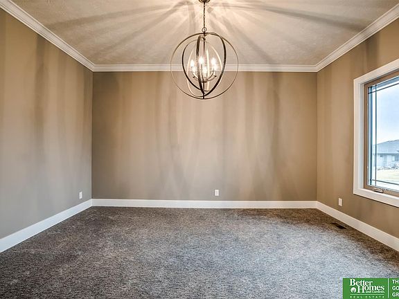 4th image of 18877 Manderson Cir