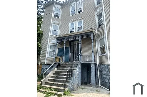 293 Woodworth Ave #2L Photo 1