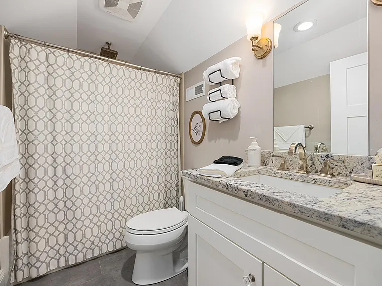 4805 N Columbus Ave — Photo 38