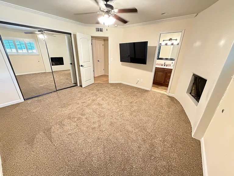 1265 W Pinedale Ave — Photo 9
