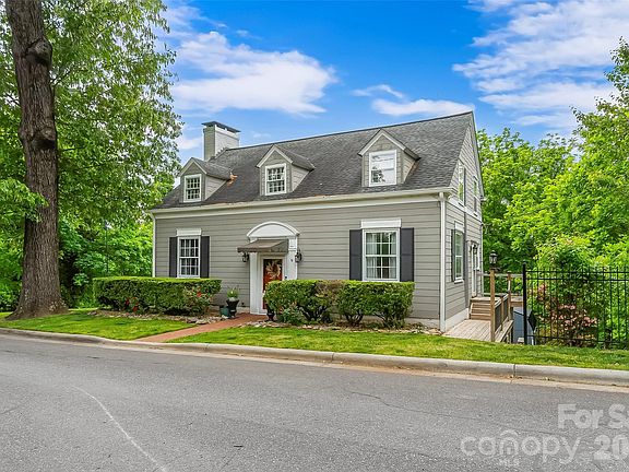 3rd image of 9 Crescent Dr