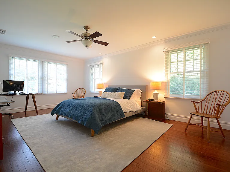 54 Halsey Rd — Photo 11