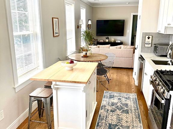 5th image of 8 Rush St #3