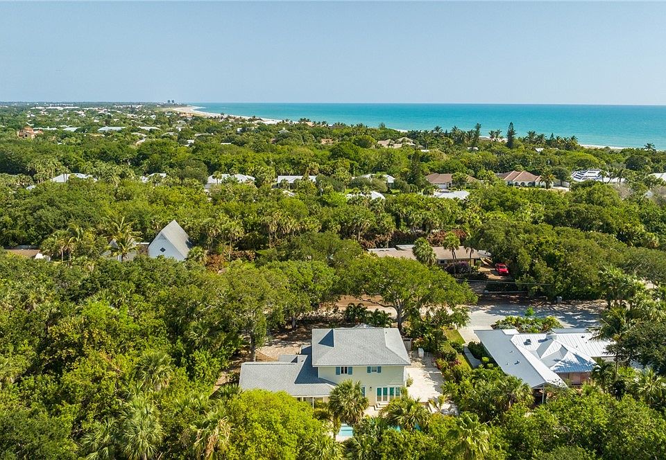 1st image of 1495 Pelican Ln