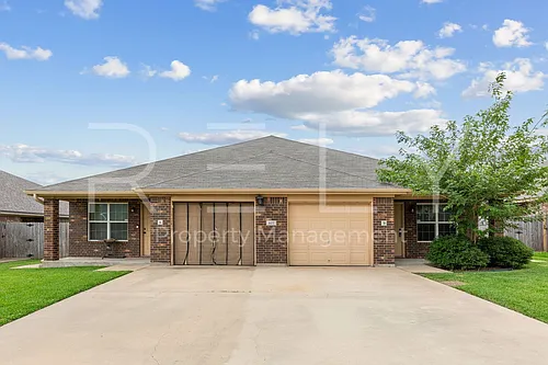 603 W Karey Dr Photo 1