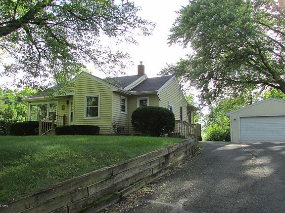 2nd image of 115 Julian Ave