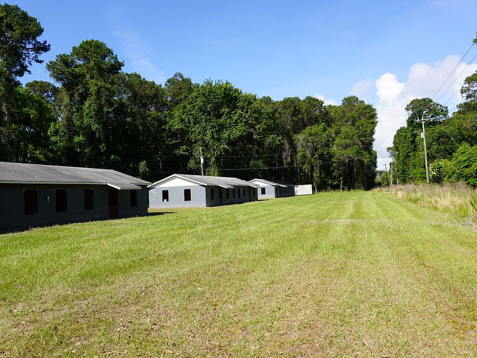 1st image of 4685 River Rd