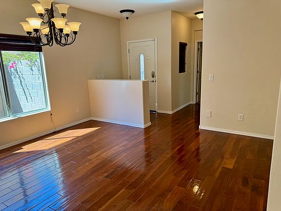 2nd image of 2409 W Barwick Dr