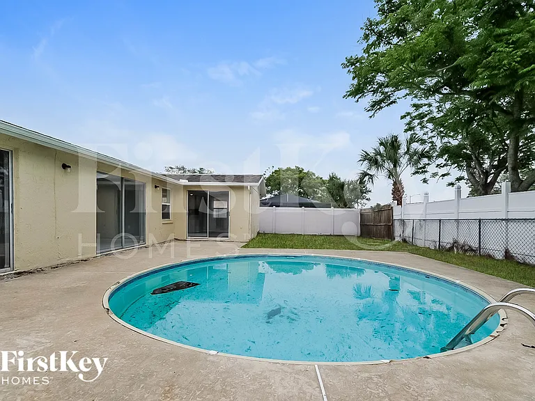 7825 Embassy Blvd — Photo 17