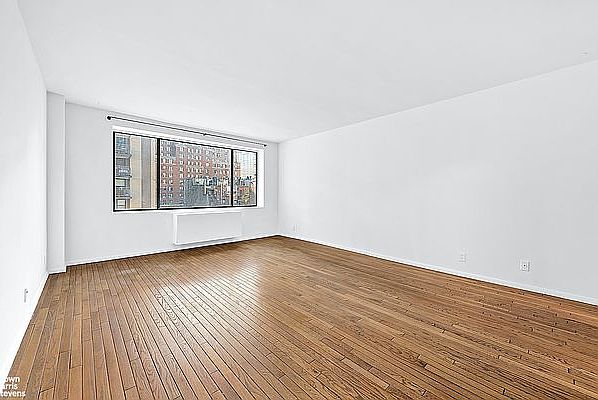 1st image of 211 W 71st St APT 4D