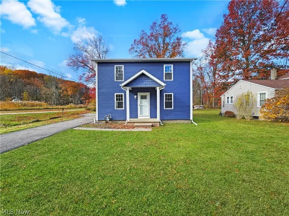 2264 River Rd, Willoughby Hills, OH 44094