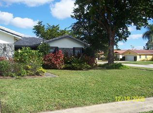 6245 Woodbury Rd, Boca Raton, FL 33433