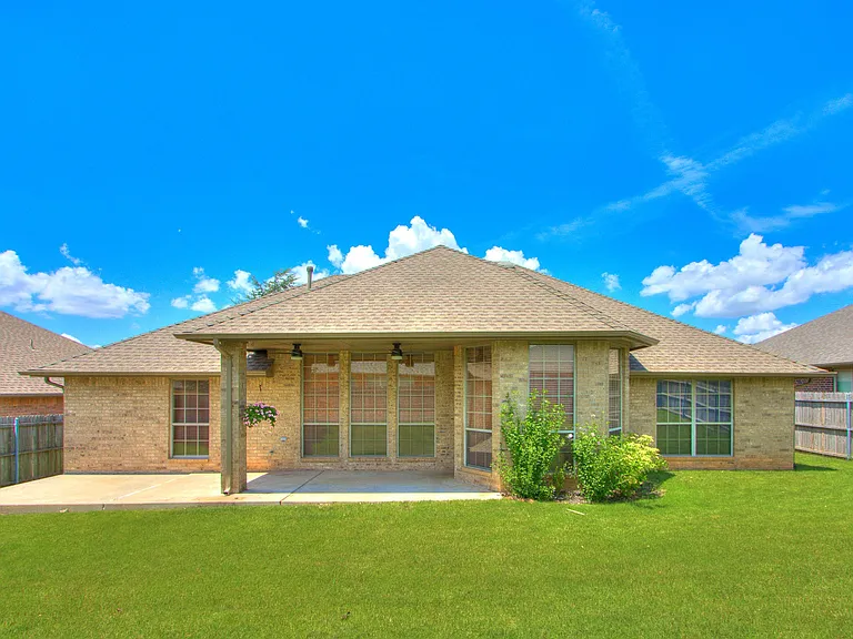 16616 Hardwood Pl — Photo 25