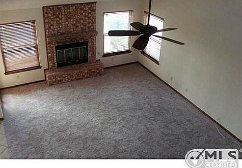 3rd image of 625 Alto Penasco Pl