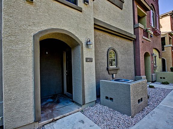 2nd image of 2402 E 5TH Street #1417