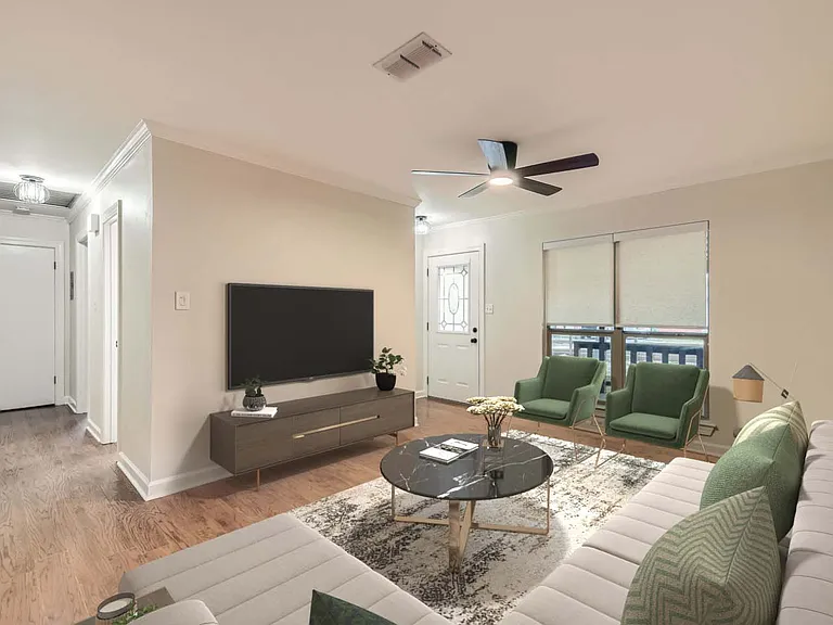 808 Hill Wood Dr — Photo 3