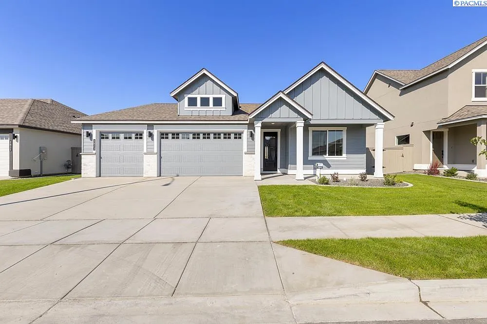 2823 Centerline Ave photo 1