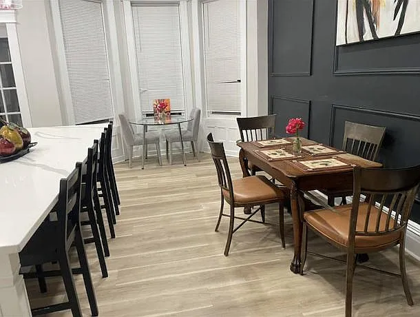 4 bed, 2.0 bath, 2500 sqft, $1,364 — Photo 4