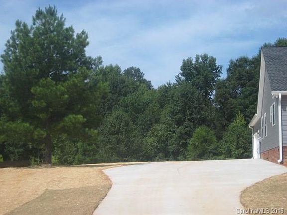 4th image of 2348 Valley Meadows Dr