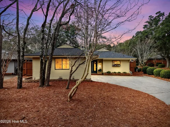 1300 Smith Bay Circle E, Wilmington, NC 28405