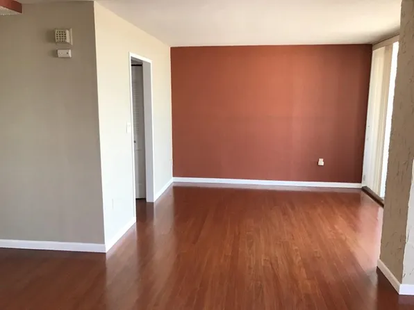 1040 Harmon Cove Tower image 10 of 15