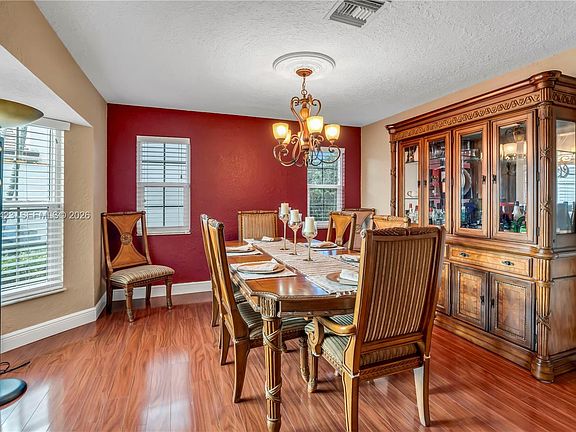 2nd image of 21451 Sawmill Ct