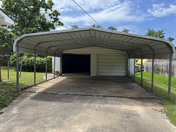 2 Car Garage